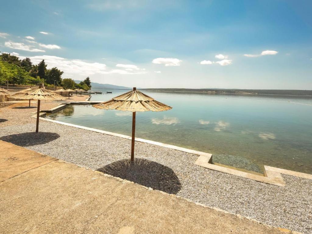 Apartmani Mala Sirena Масленица Экстерьер фото