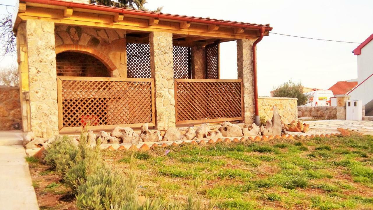 Apartmani Mala Sirena Масленица Экстерьер фото